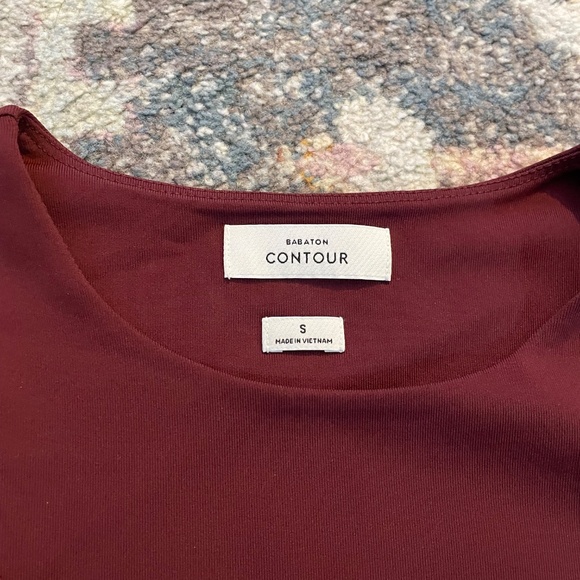 Aritzia Bundle (shirts, shorts, sweater) - Picture 13 of 16